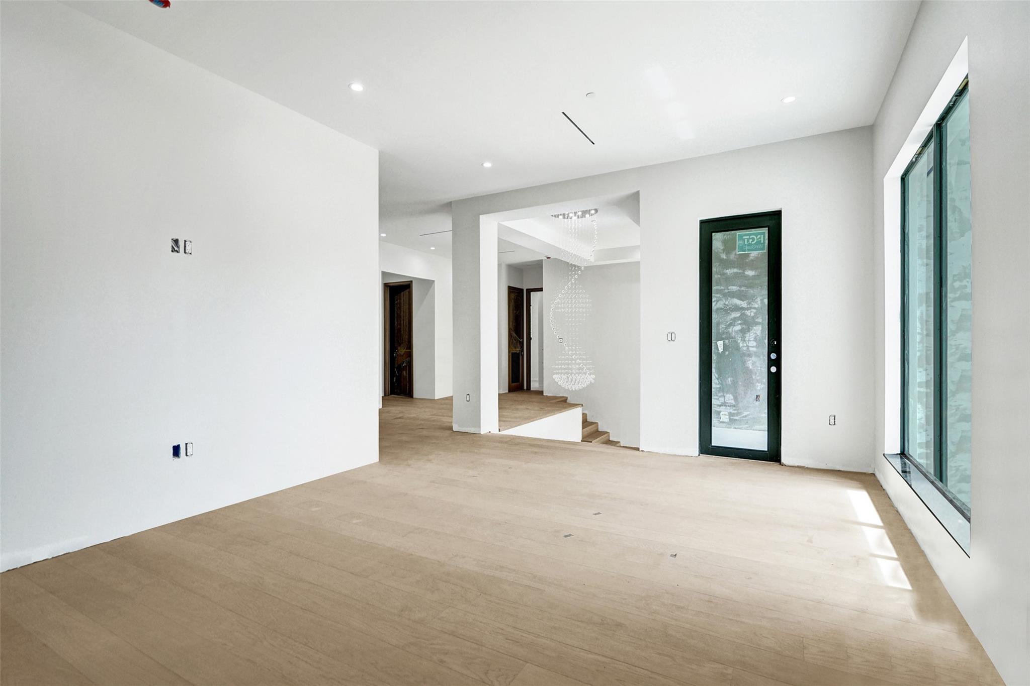 Jaczynski 95-32 B - Residential