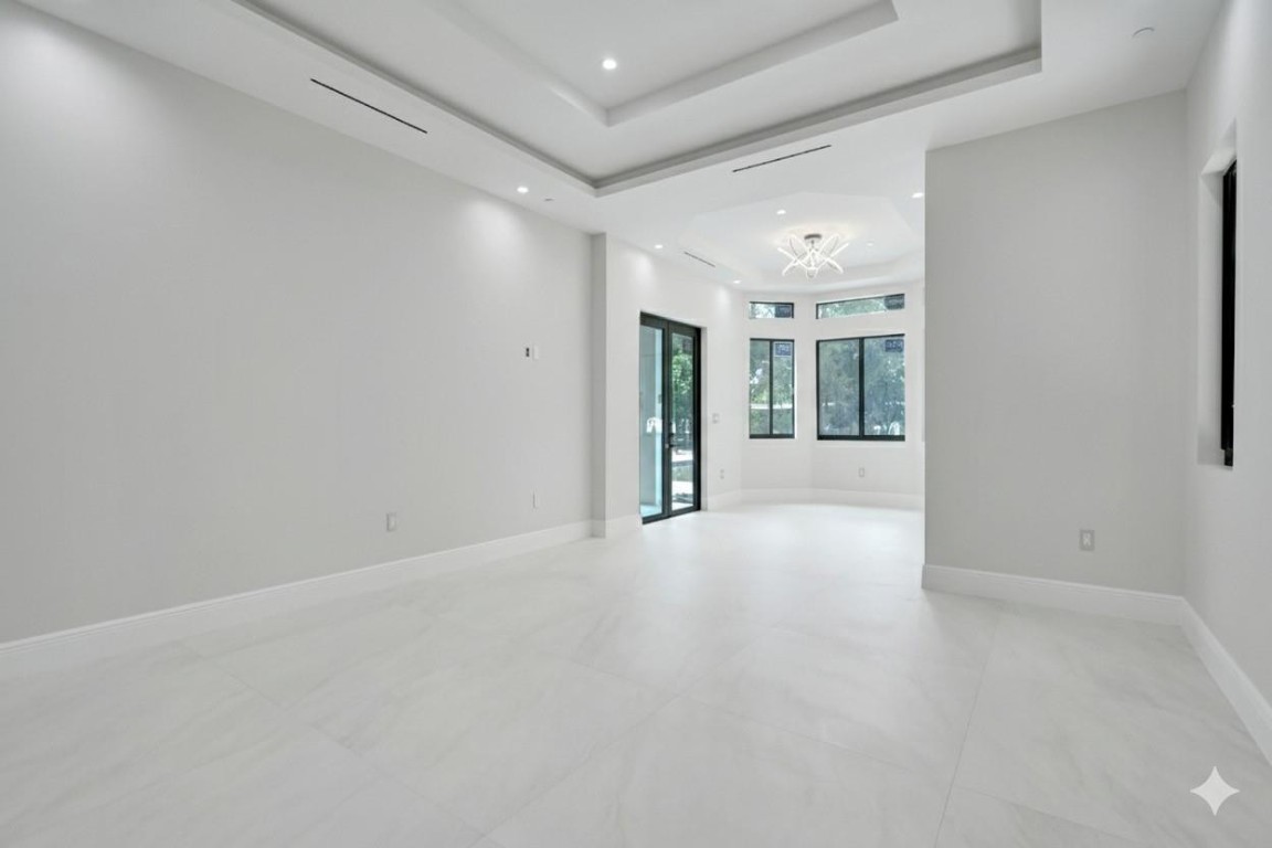 Jaczynski 95-32 B - Residential