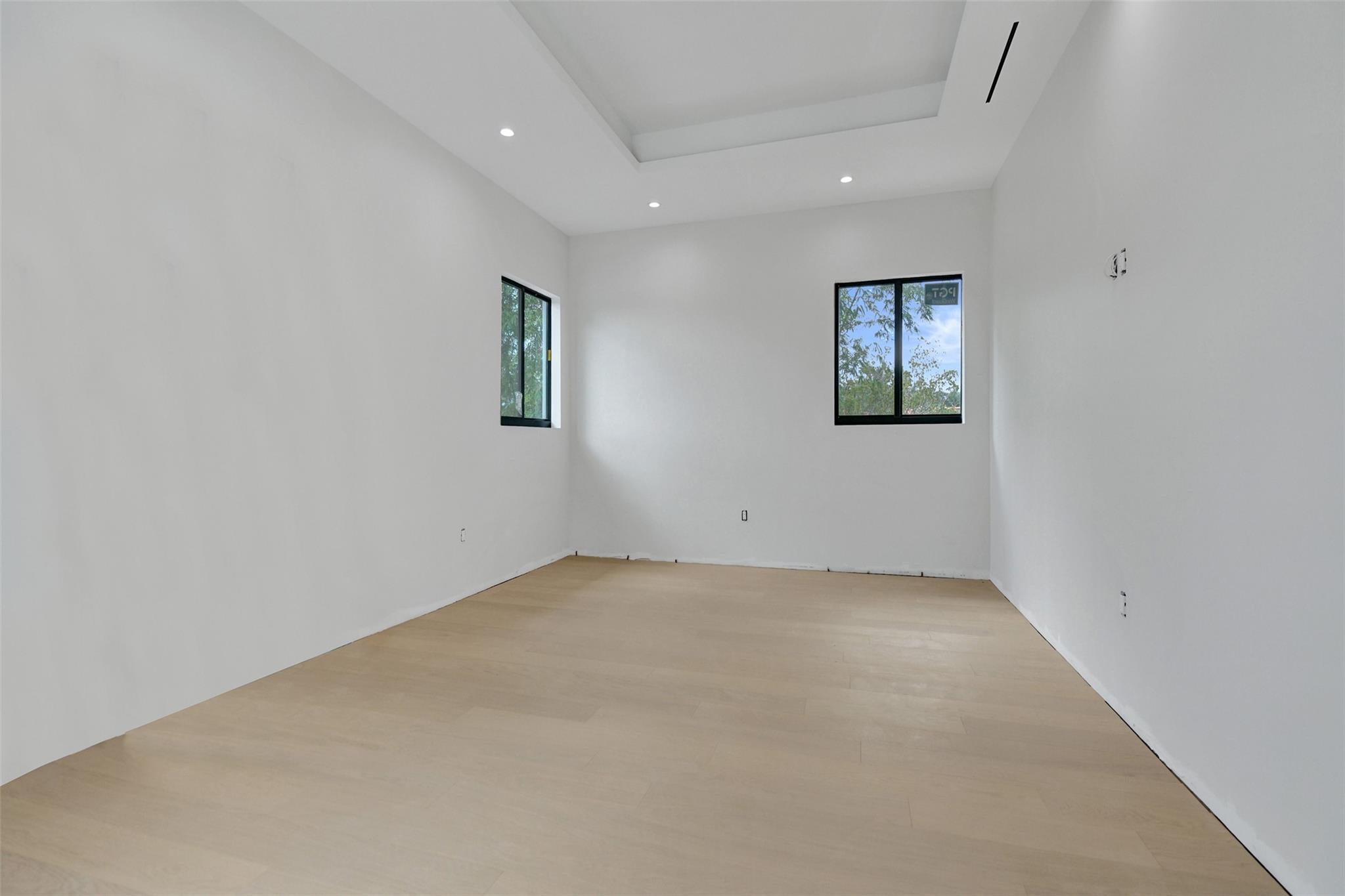 Jaczynski 95-32 B - Residential