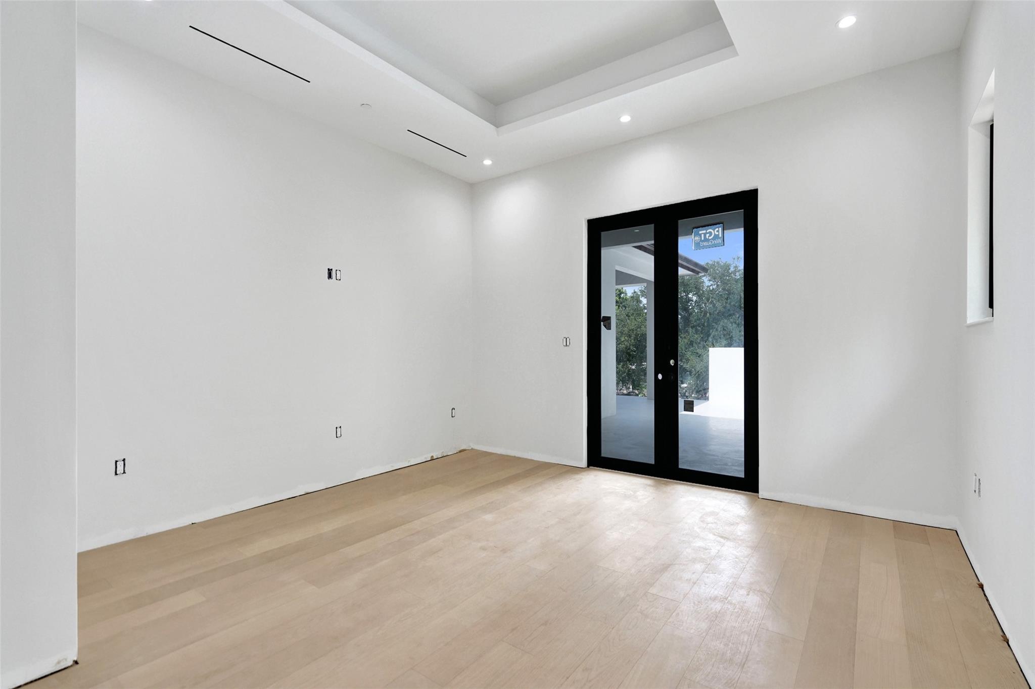 Jaczynski 95-32 B - Residential