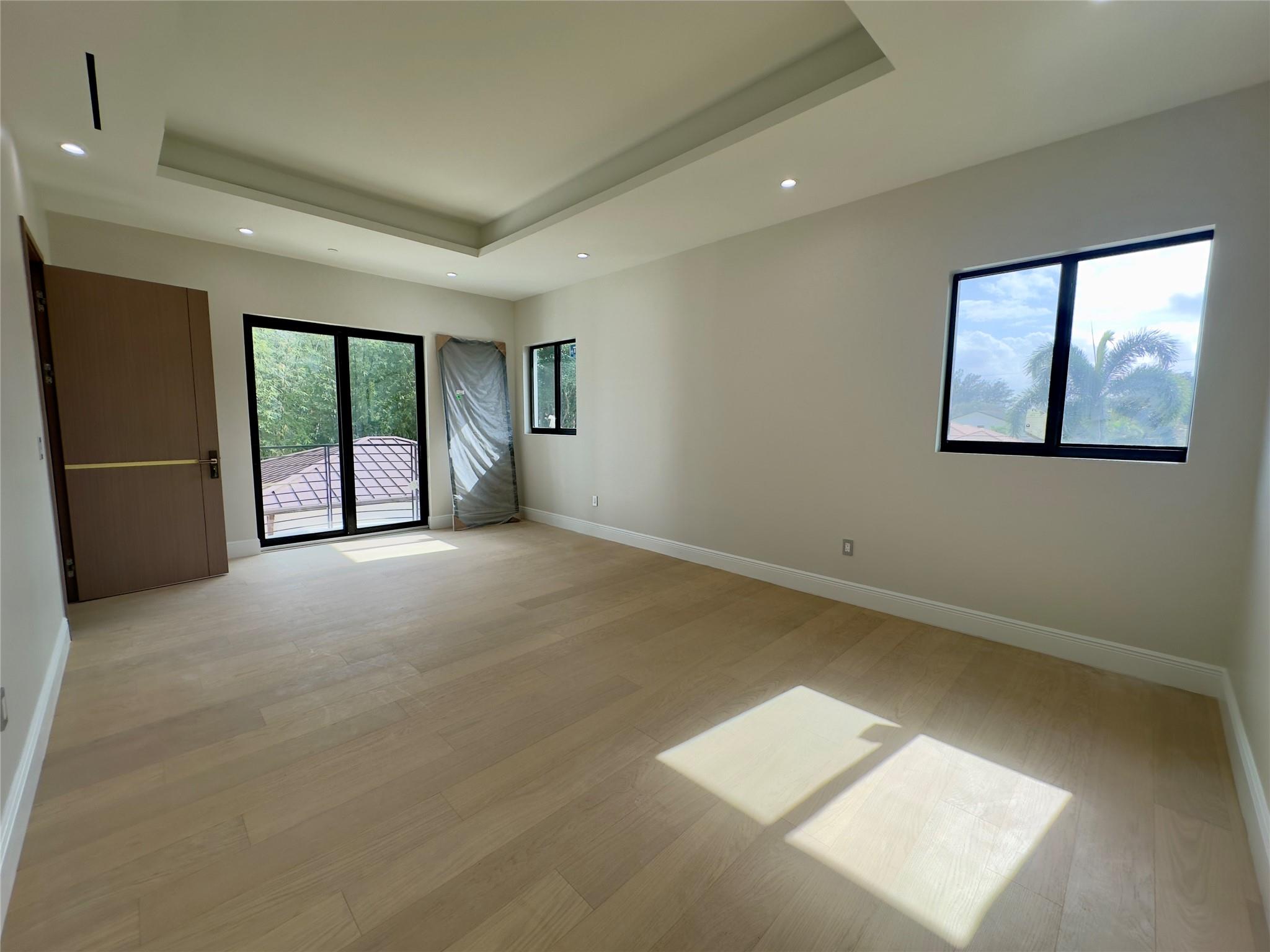 Jaczynski 95-32 B - Residential