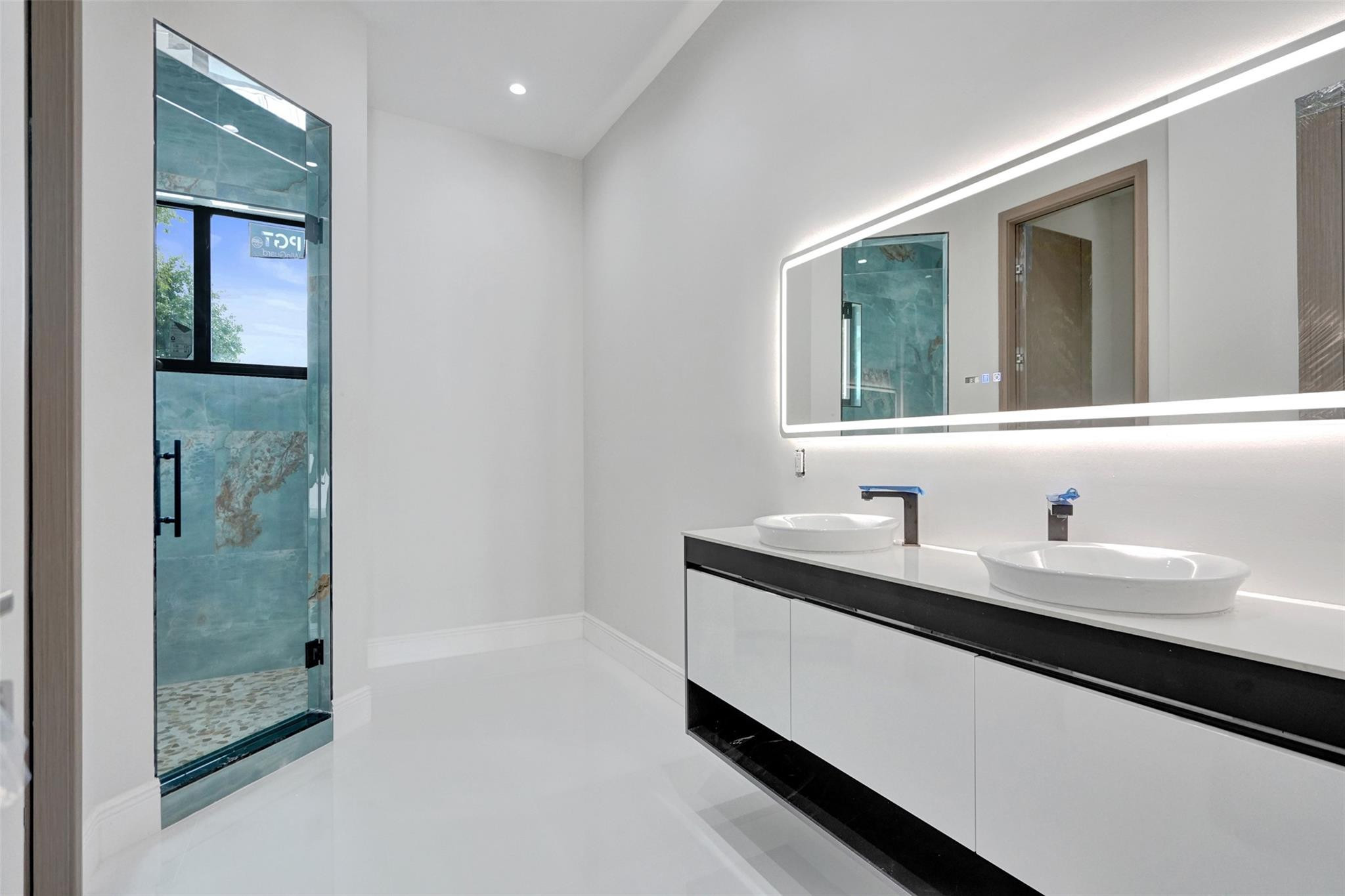 Jaczynski 95-32 B - Residential