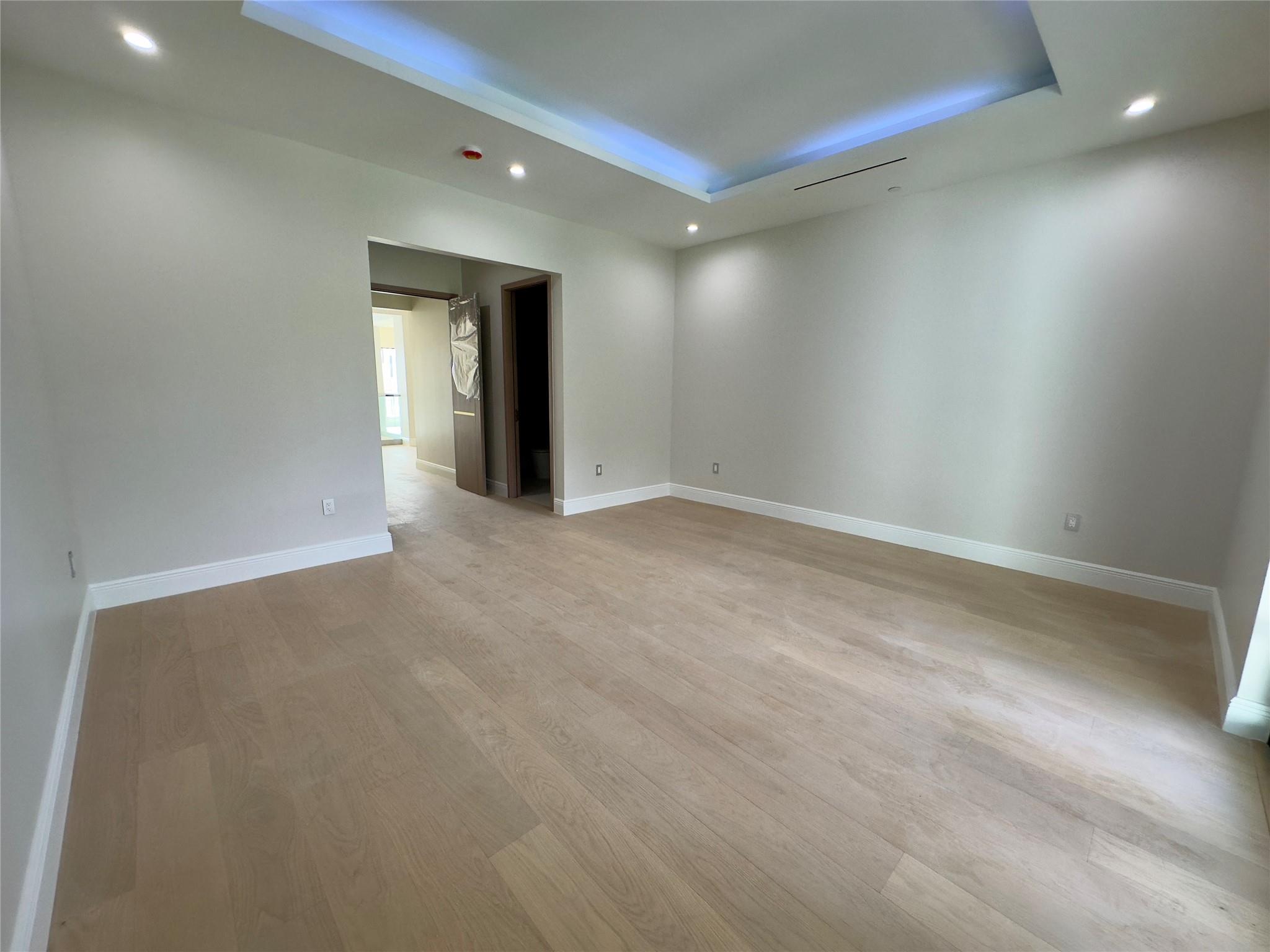 Jaczynski 95-32 B - Residential