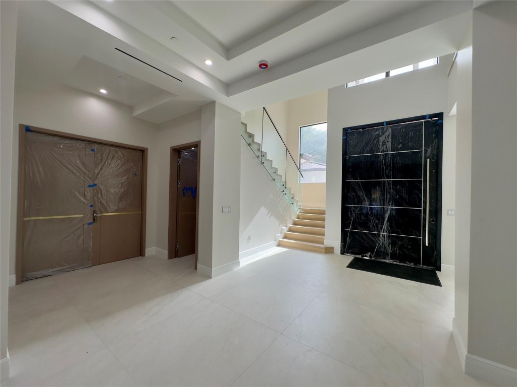 Jaczynski 95-32 B - Residential