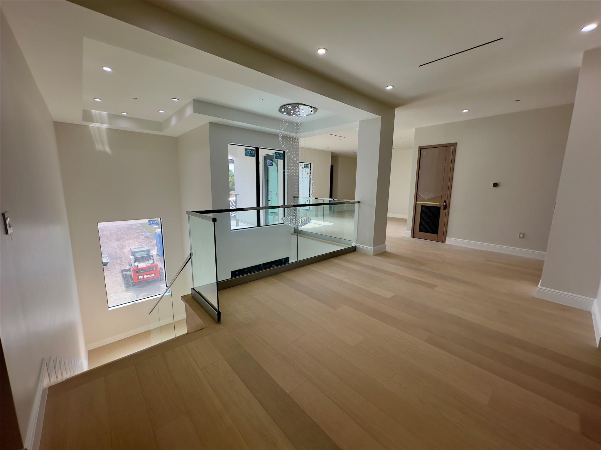 Jaczynski 95-32 B - Residential