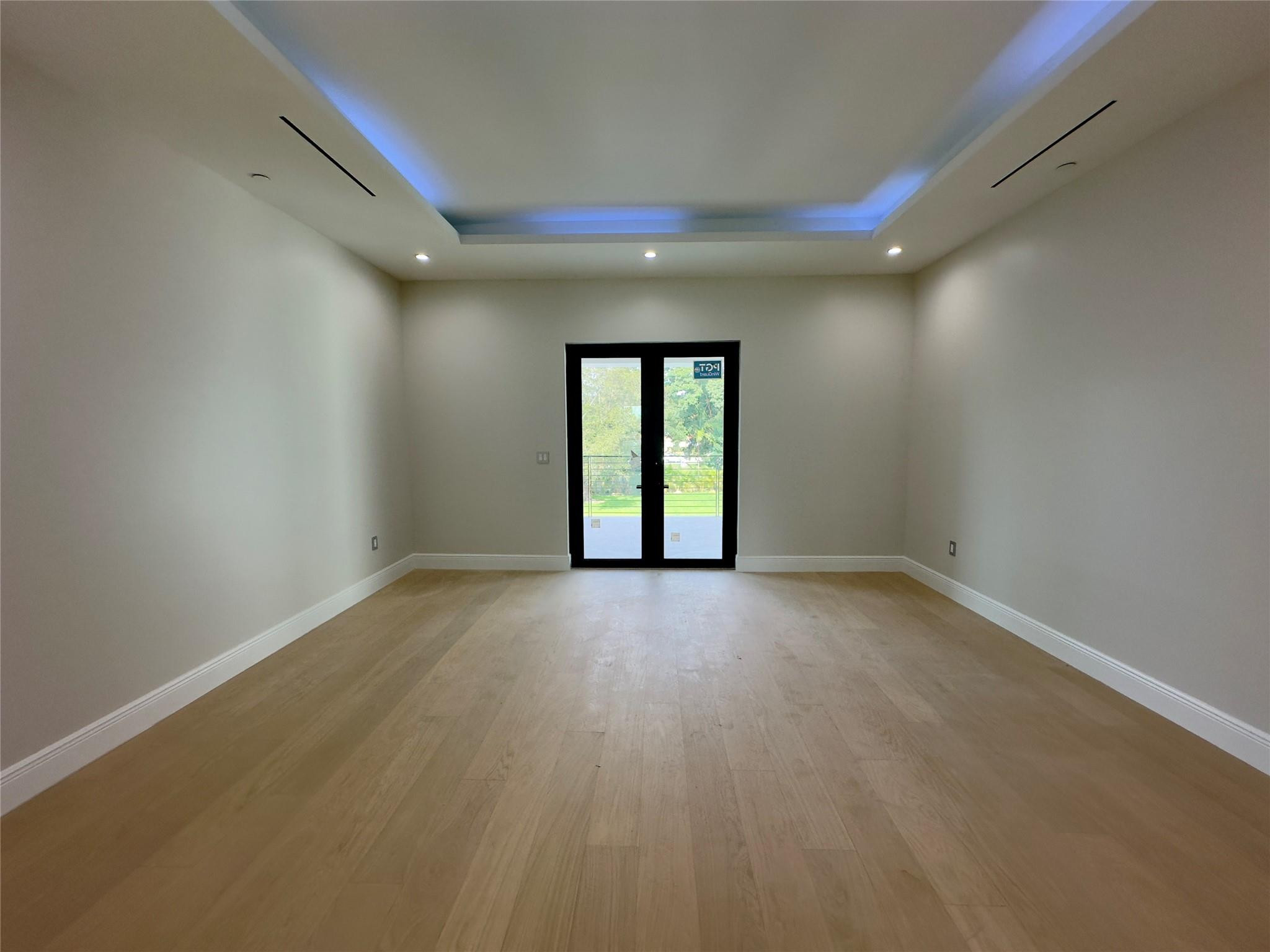 Jaczynski 95-32 B - Residential