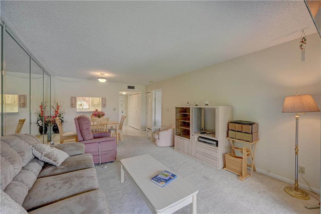 Royal Park Gardens - Residential