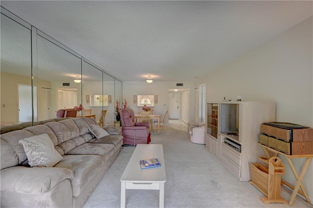 Royal Park Gardens - Residential