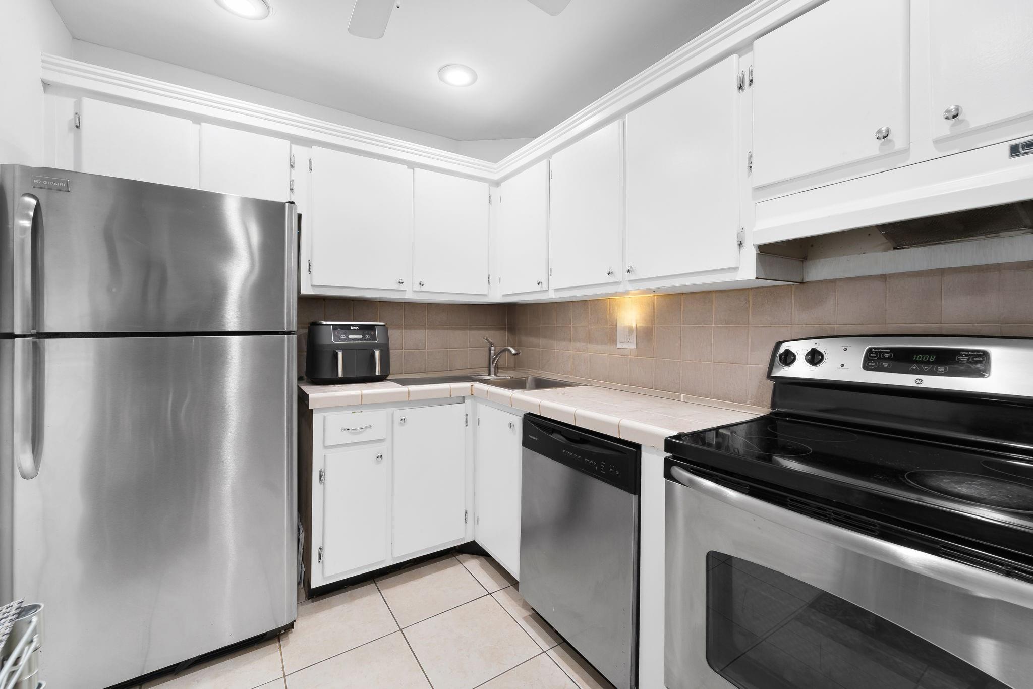 Manor Grove Village I - Residential