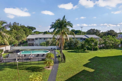 Tiny photo for 941 Crystal Lake Drive #307, Deerfield Beach, FL 33064 (MLS # B26087325)