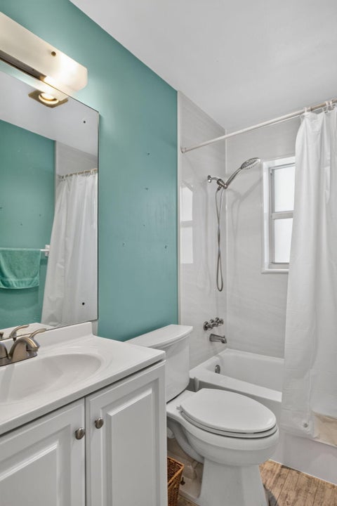 Tiny photo for 941 Crystal Lake Drive #307, Deerfield Beach, FL 33064 (MLS # B26087325)