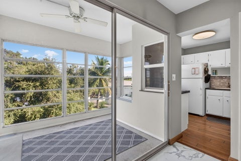 Tiny photo for 941 Crystal Lake Drive #307, Deerfield Beach, FL 33064 (MLS # B26087325)