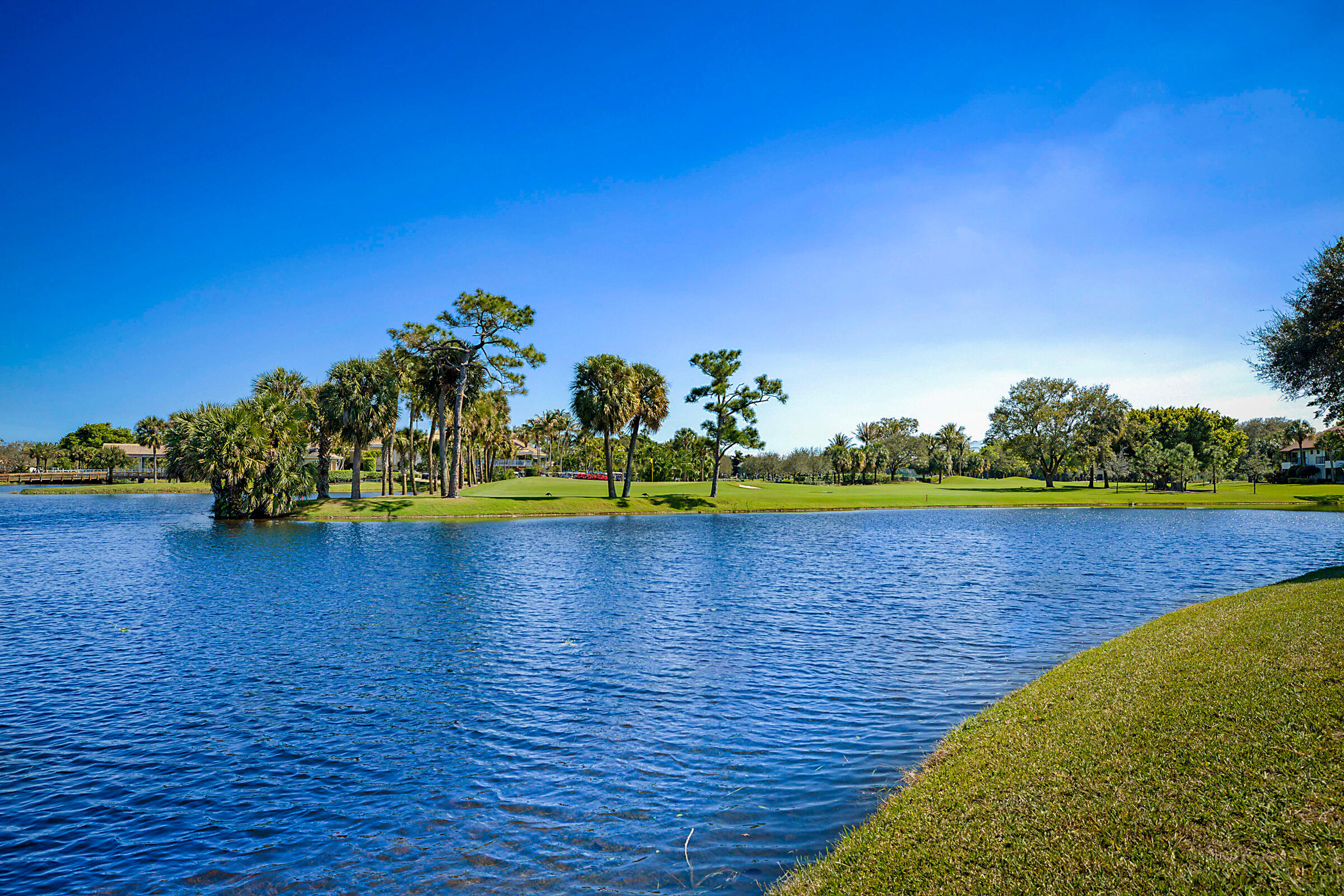WEST BAY AT JONATHANS LANDING CONDO - Residential