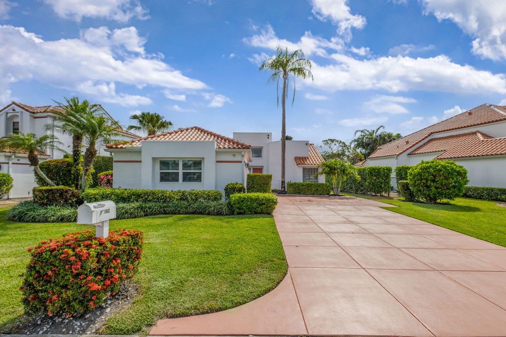 Photo of 13162 Touchstone Place, Palm Beach Gardens, FL 33418 (MLS # R11090652)