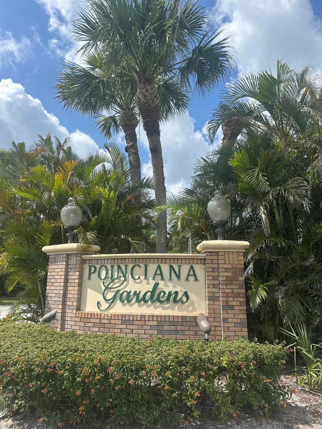 Photo of 6472 SE Sherwood Street, Hobe Sound, FL 33455 (MLS # R11093392)