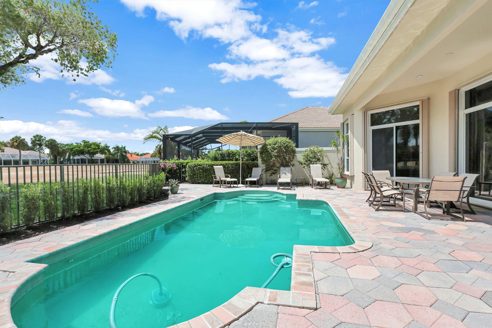 IBIS GOLF AND COUNTRY CLU - Residential Lease