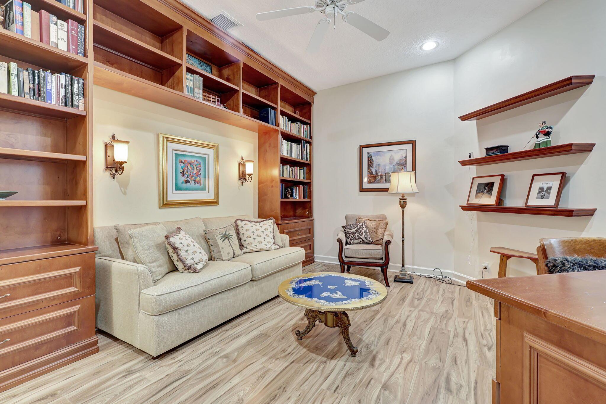 IBIS GOLF AND COUNTRY CLU - Residential Lease