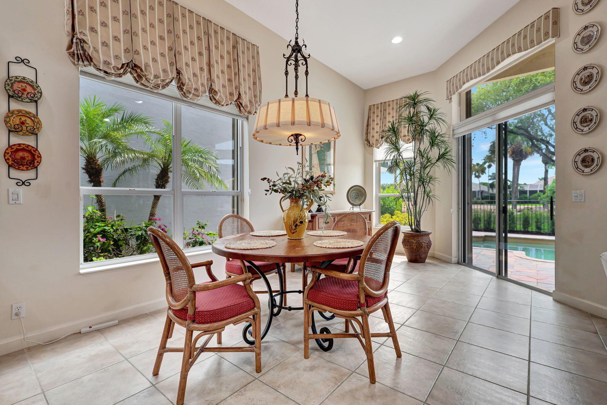 IBIS GOLF AND COUNTRY CLU - Residential Lease