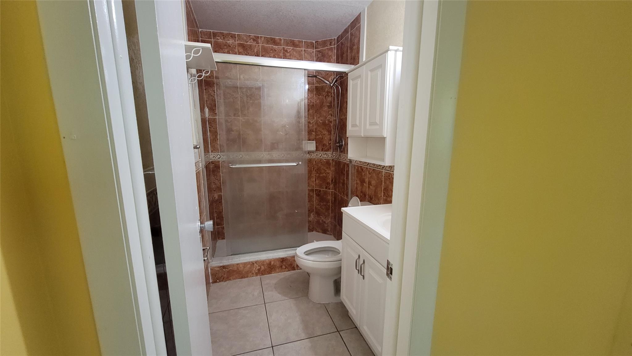 TOWNHOMES OF ORIOLE - Residential