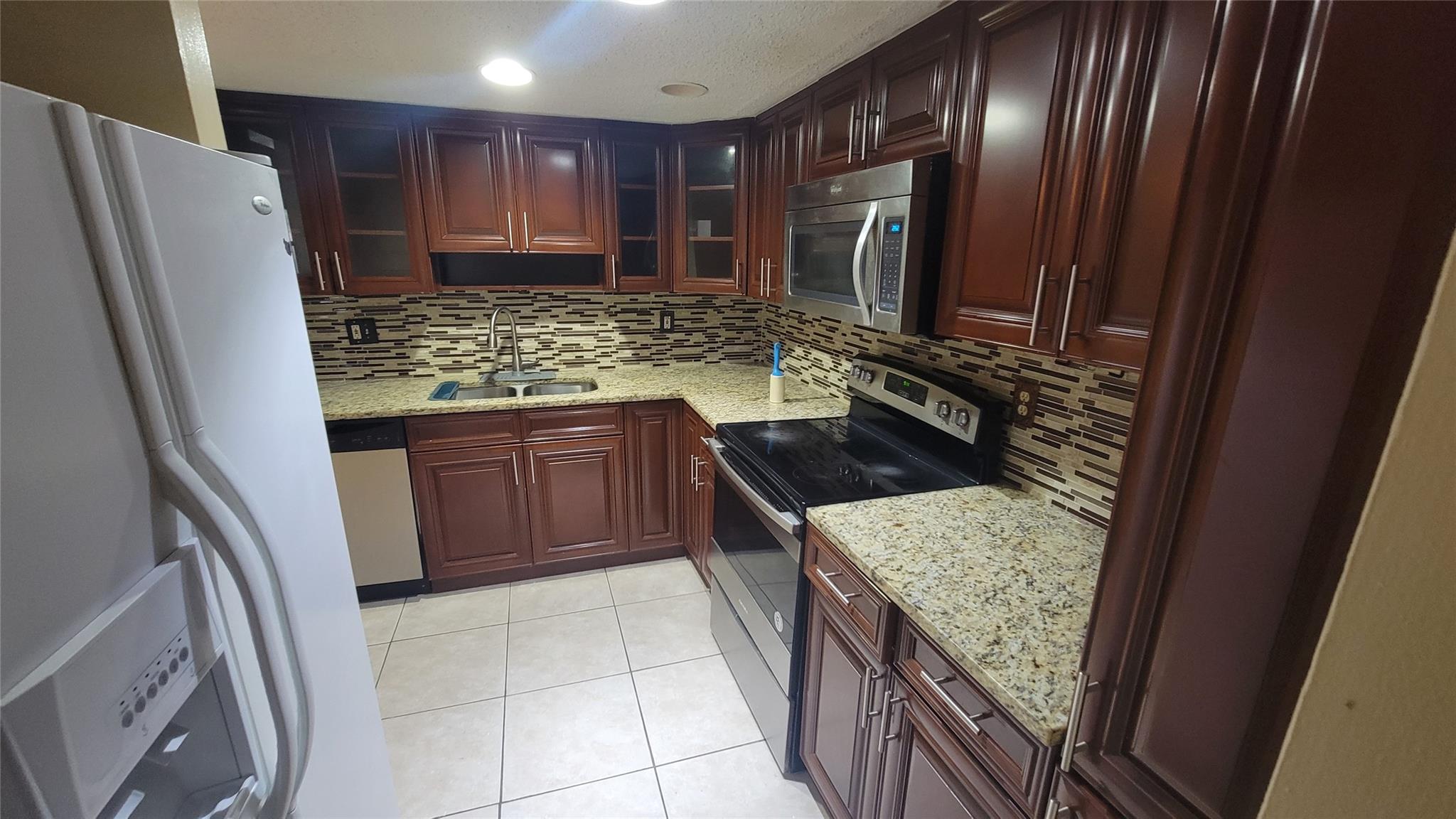 TOWNHOMES OF ORIOLE - Residential