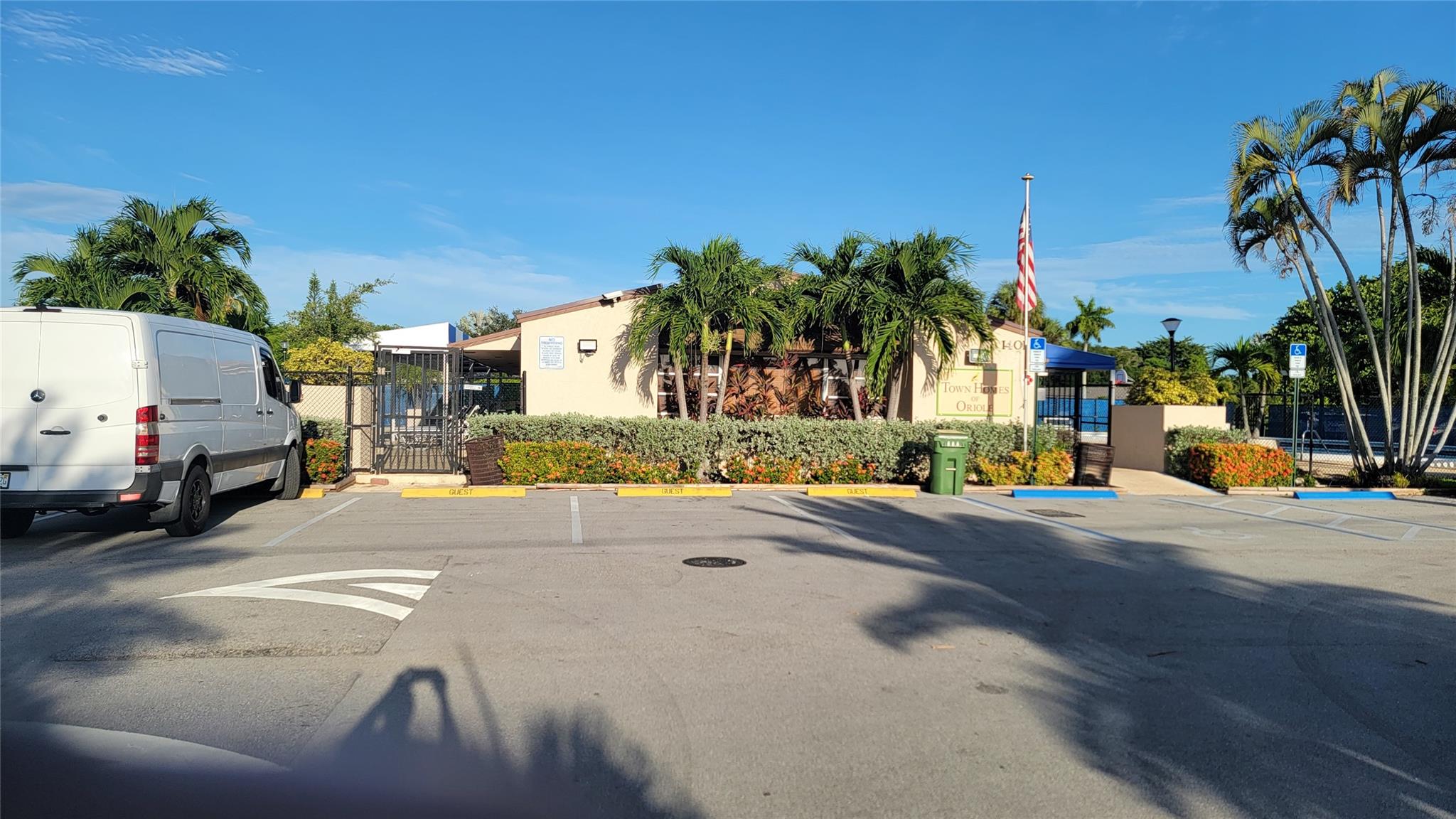 TOWNHOMES OF ORIOLE - Residential