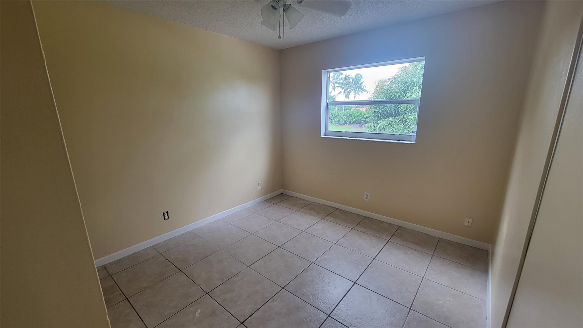 TOWNHOMES OF ORIOLE - Residential