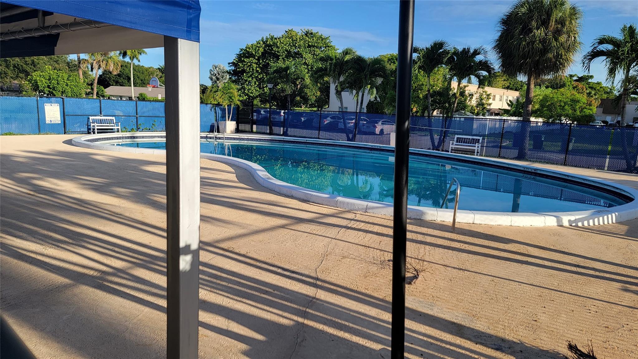 TOWNHOMES OF ORIOLE - Residential