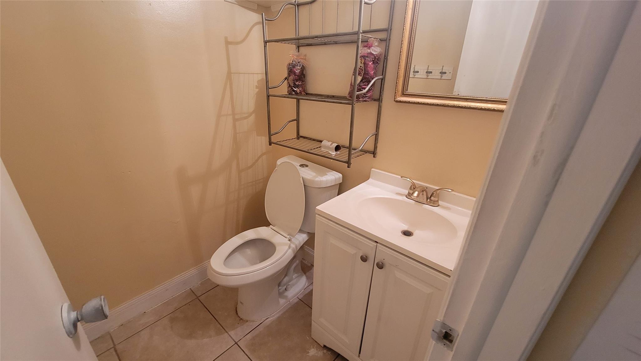 TOWNHOMES OF ORIOLE - Residential