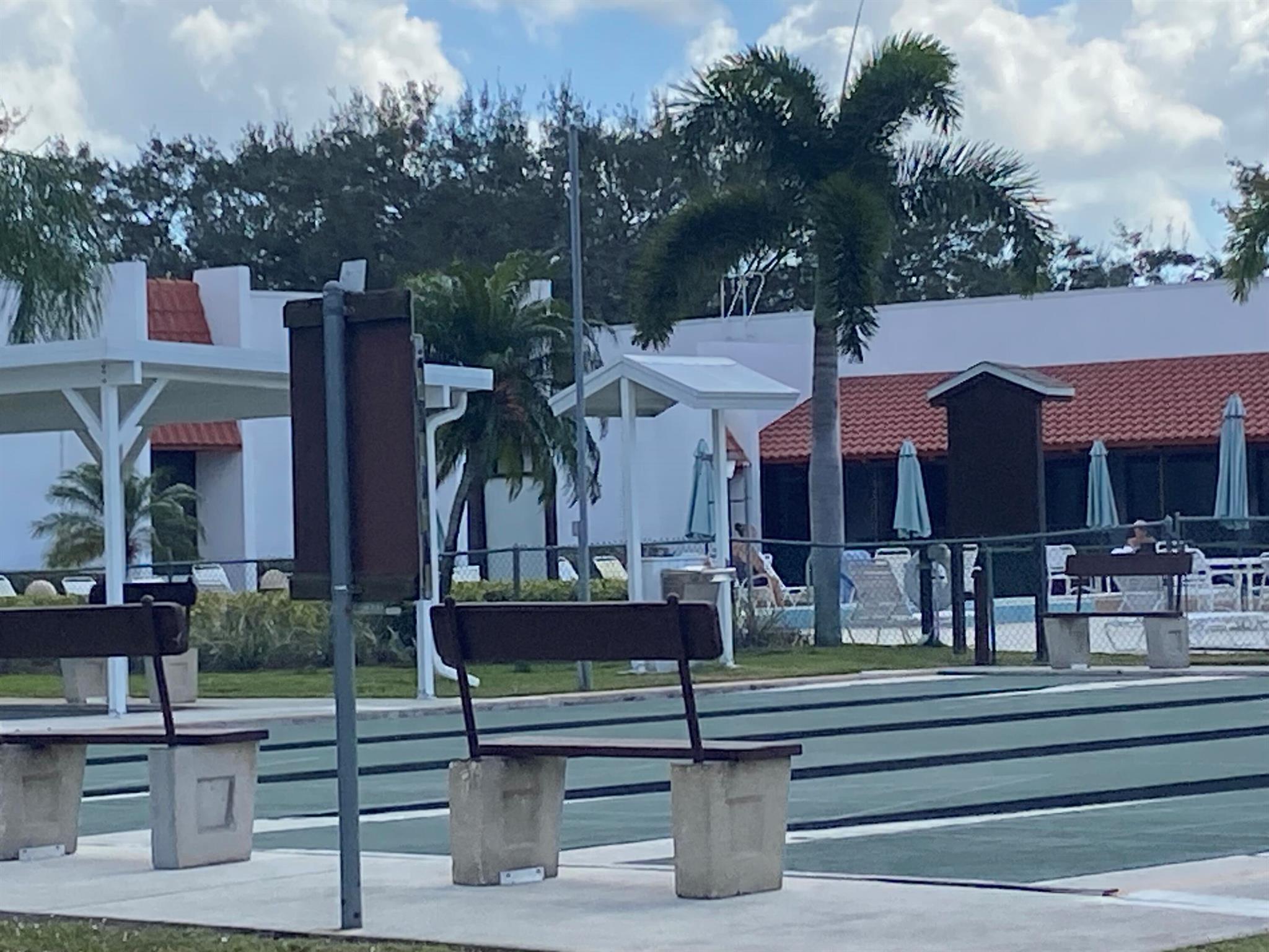 Spanish lakes - Residential