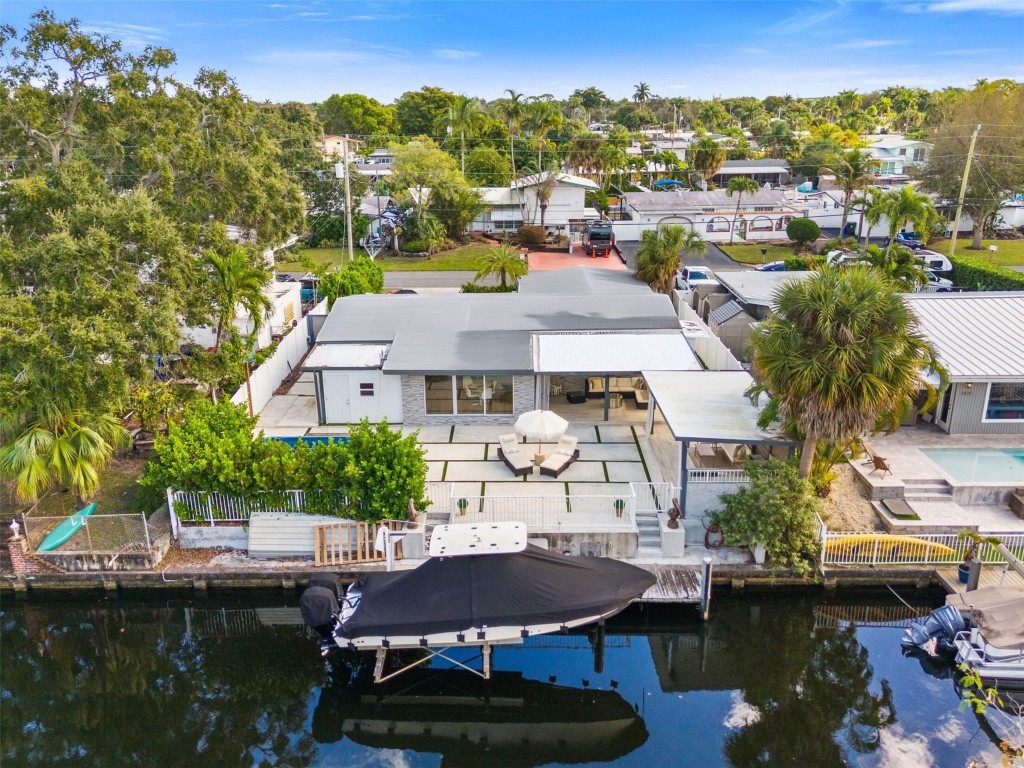 LAUDERDALE ISLES NO 2-BLK 7 - Residential