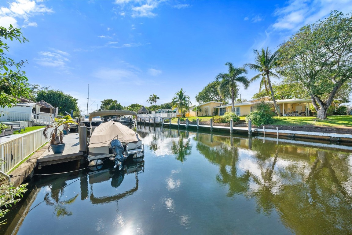 LAUDERDALE ISLES NO 2-BLK 7 - Residential