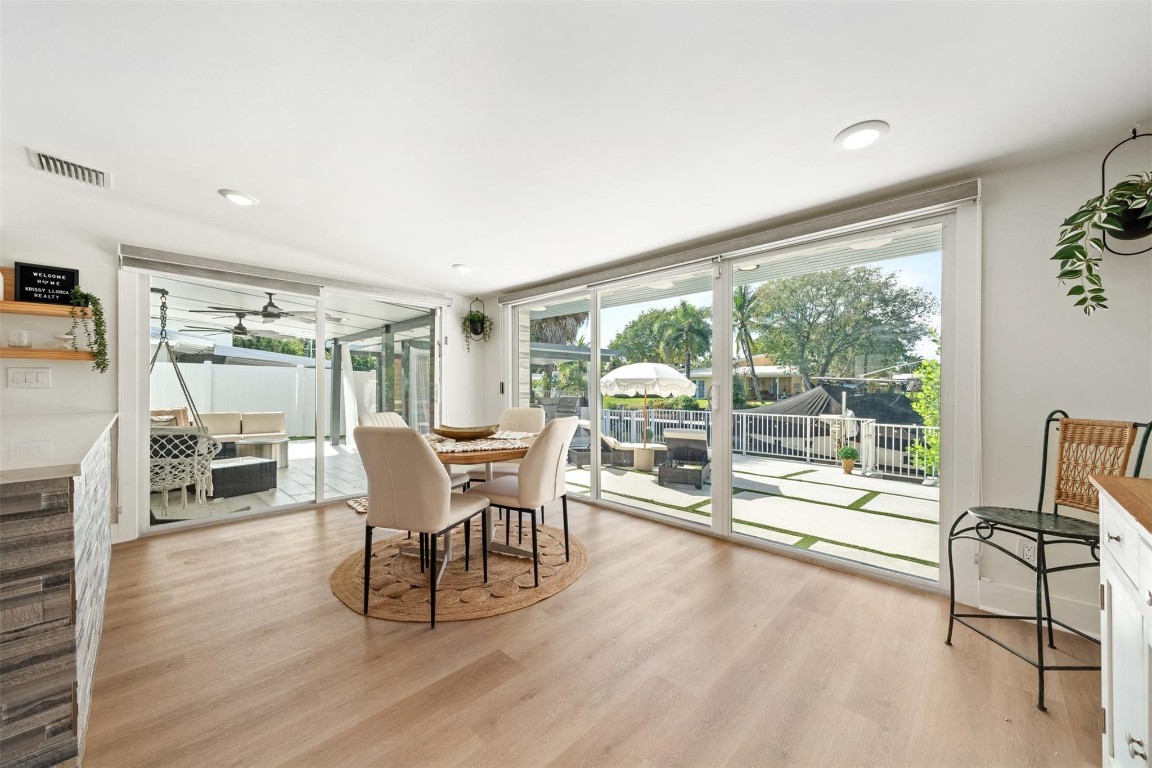 LAUDERDALE ISLES NO 2-BLK 7 - Residential