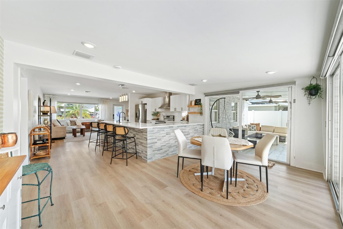 LAUDERDALE ISLES NO 2-BLK 7 - Residential