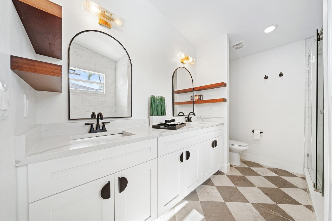 LAUDERDALE ISLES NO 2-BLK 7 - Residential