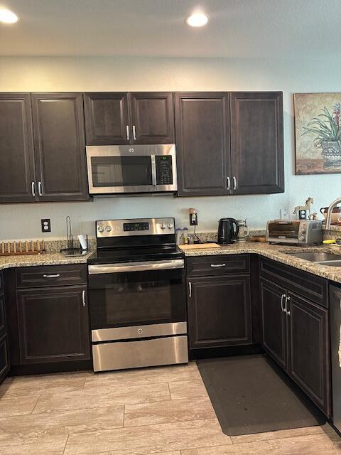 RIVER PLACE ON THE ST LUC - Residential