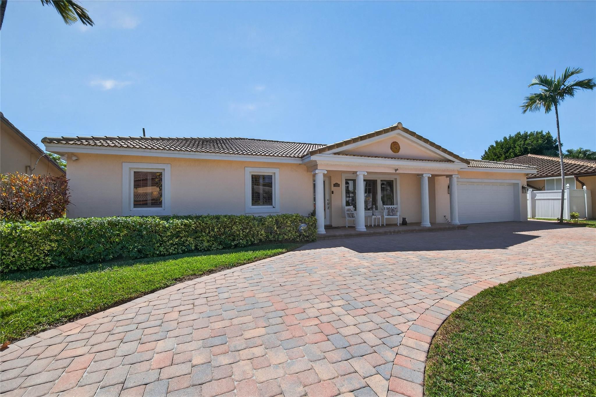 CORAL KEY VILLAS 8TH SEC - Residential