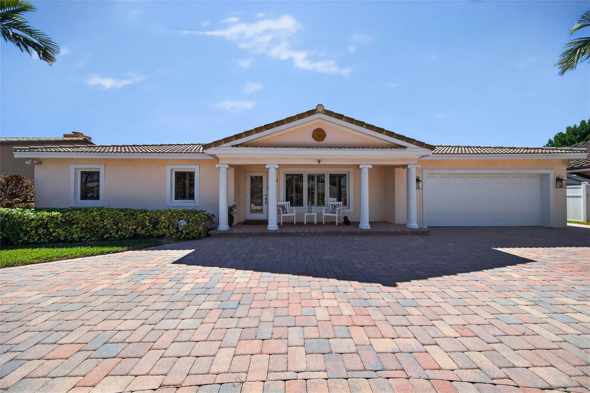 CORAL KEY VILLAS 8TH SEC - Residential