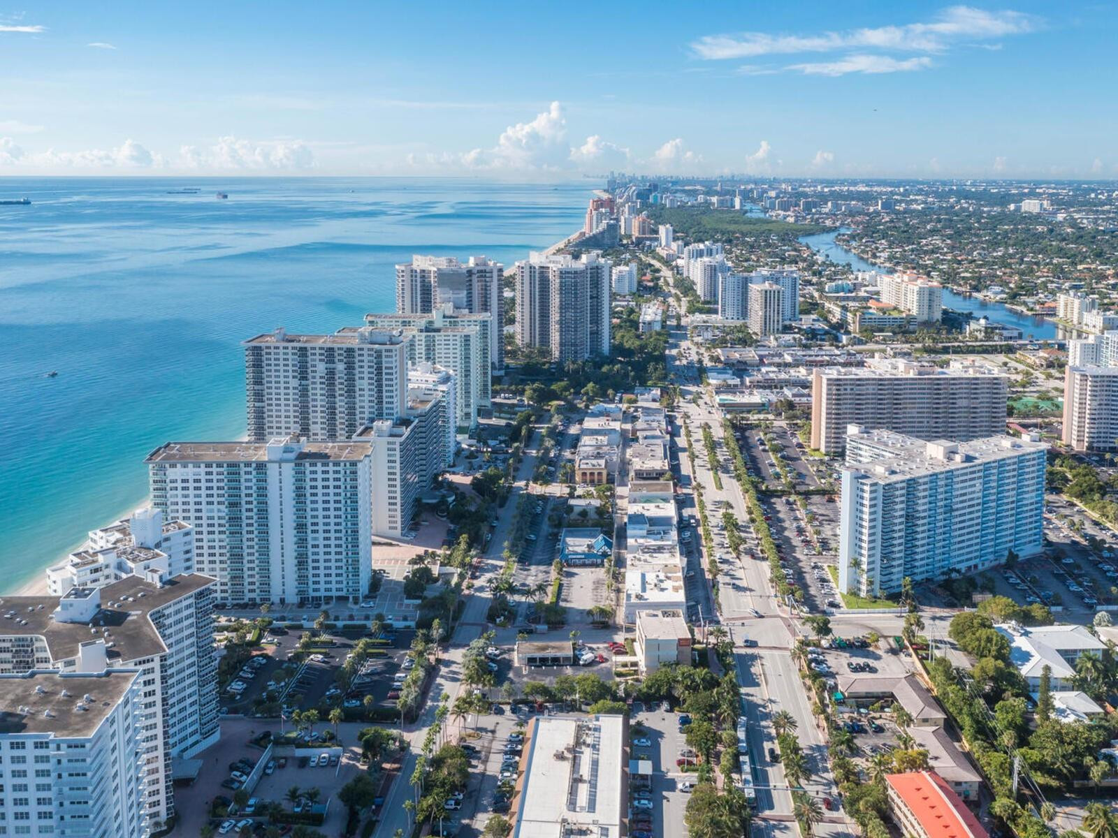 THE COMMODORE - Residential