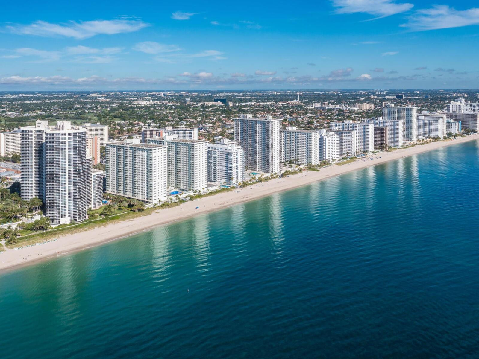 THE COMMODORE - Residential