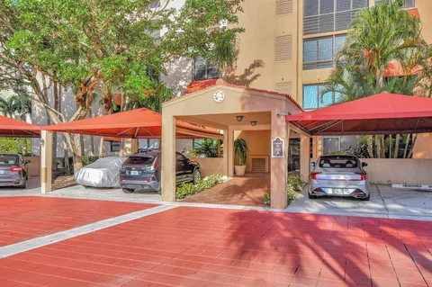 7233 Promenade Drive Unit 201, Boca Raton, FL MLS: R11089882