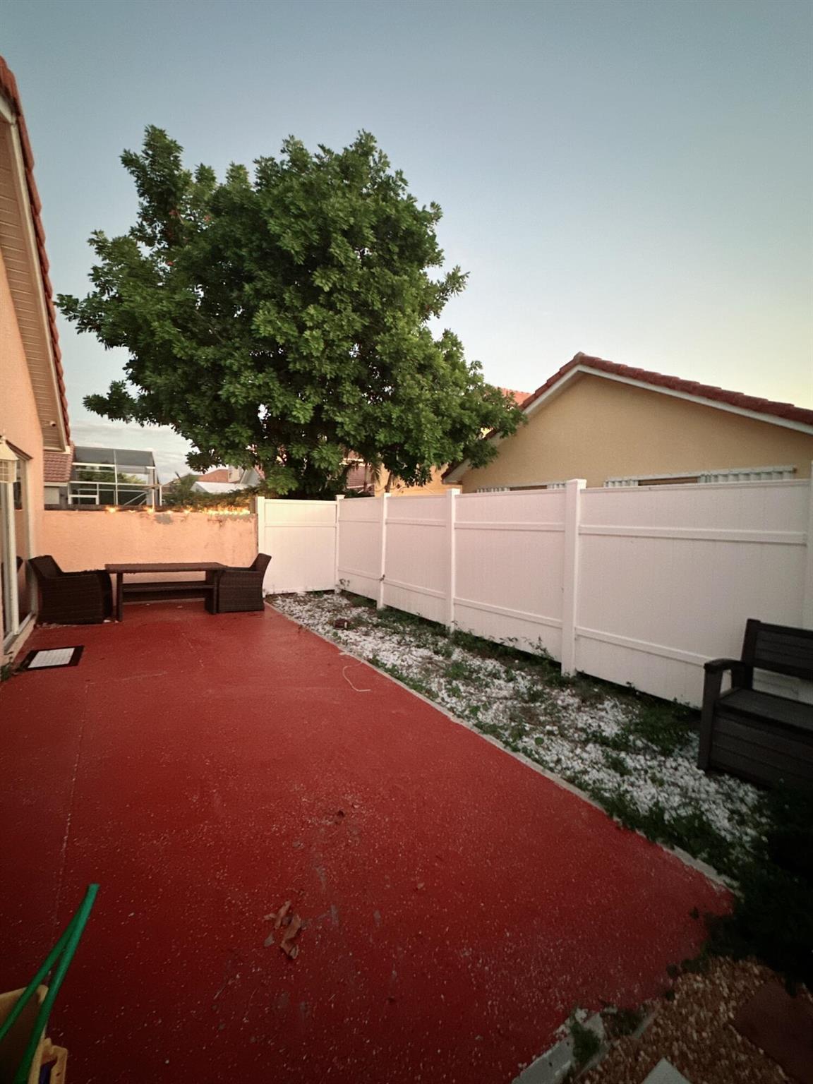 PRINCETON PLACE AT GABLES - Residential