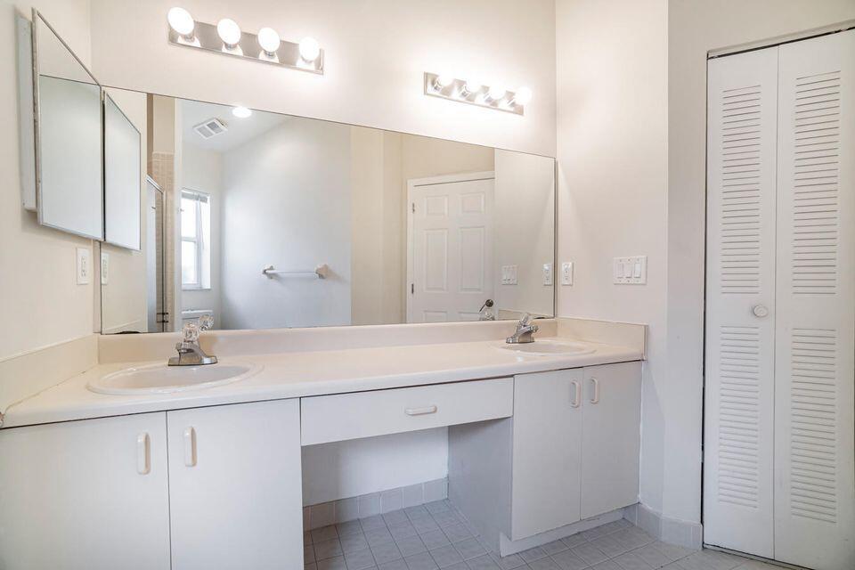 PRINCETON PLACE AT GABLES - Residential