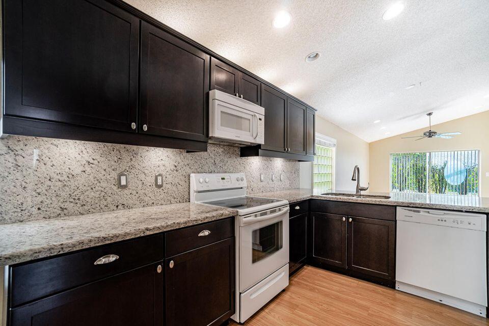 PRINCETON PLACE AT GABLES - Residential