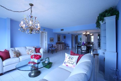 Tiny photo for 6768 N 10th Avenue N #303, Lake Worth, FL 33467 (MLS # B26011550)