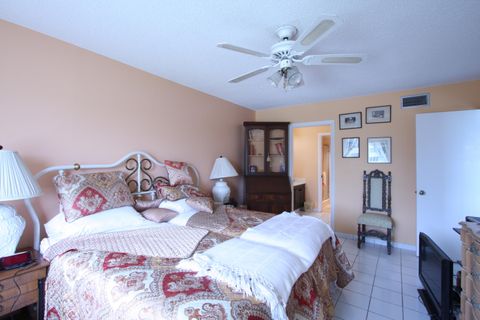 Tiny photo for 6768 N 10th Avenue N #303, Lake Worth, FL 33467 (MLS # B26011550)