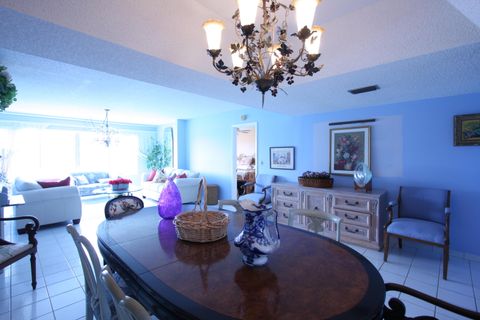 Tiny photo for 6768 N 10th Avenue N #303, Lake Worth, FL 33467 (MLS # B26011550)