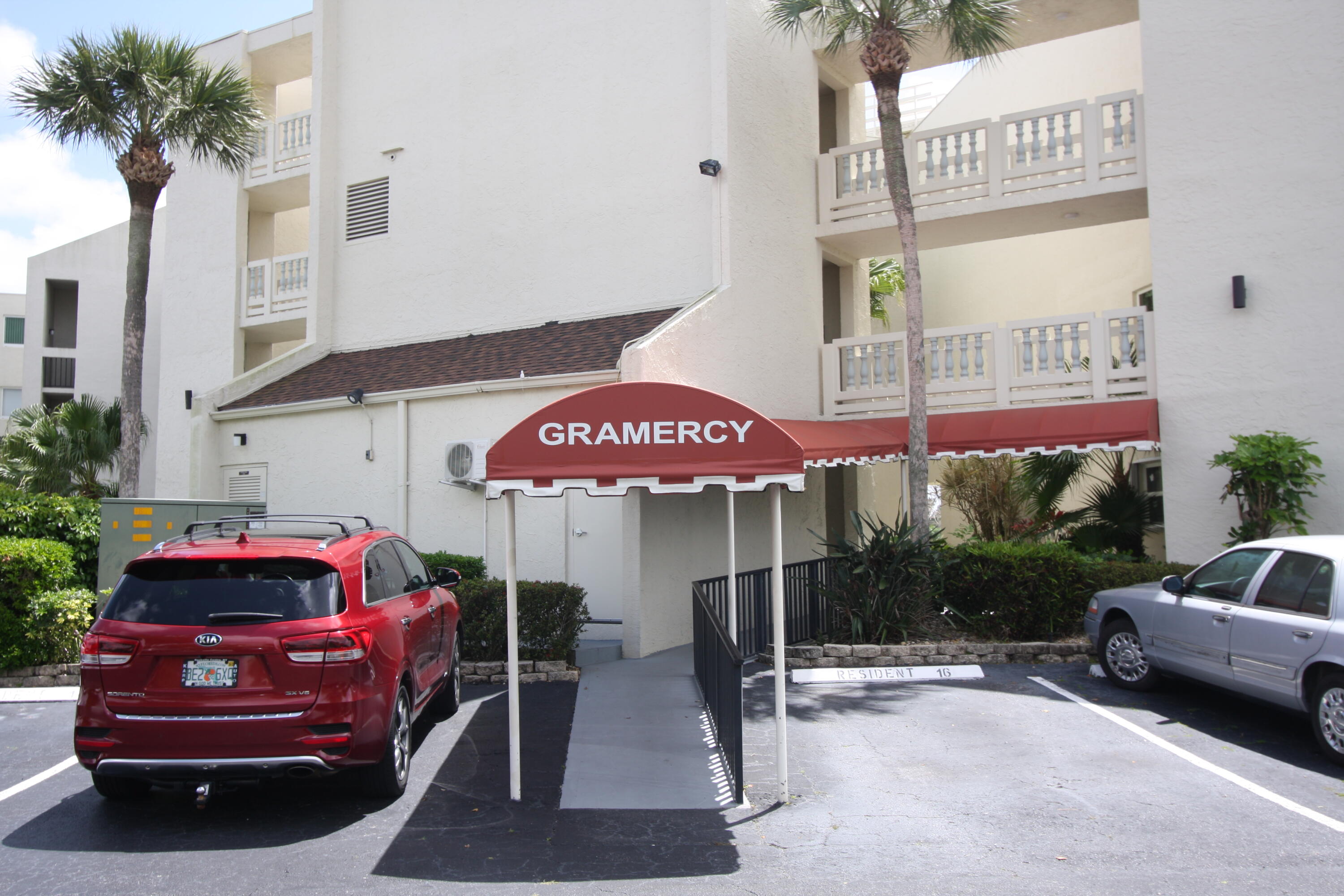 GRAMERCY AT POINCIANA CONDO - Residential