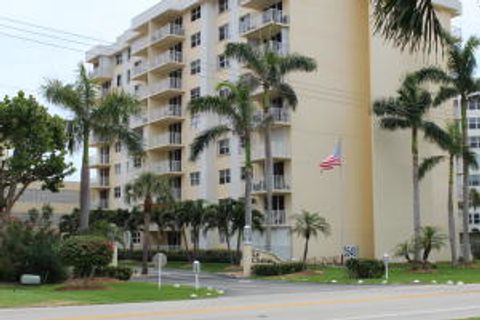 A home in South Palm Beach