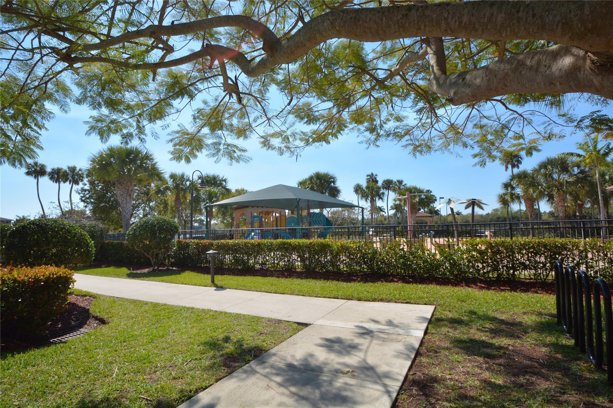 Heron Bay Northwest 167-1 - Residential