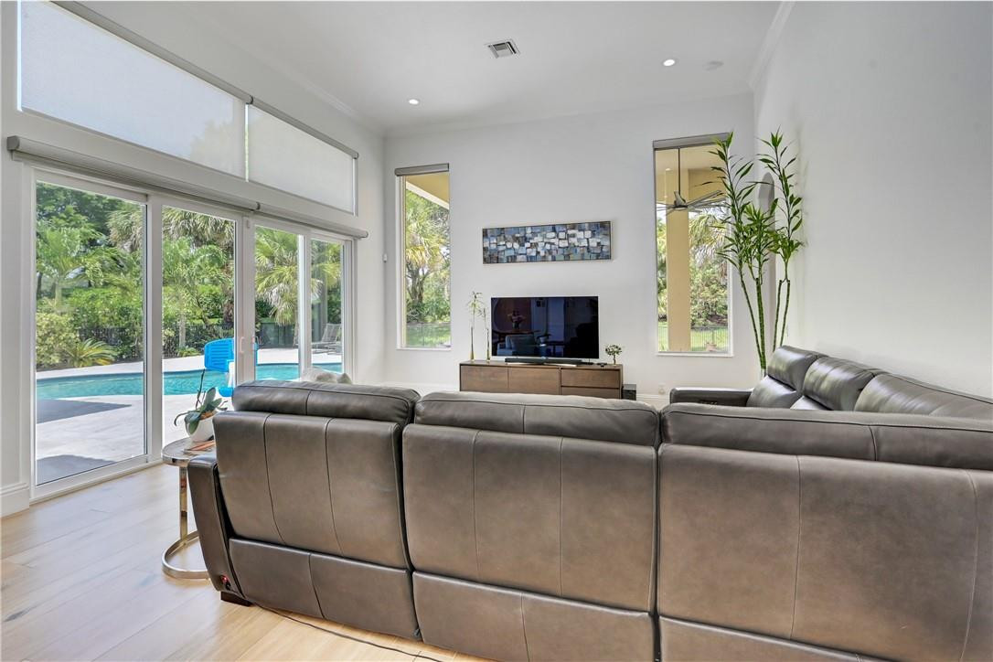Heron Bay Northwest 167-1 - Residential